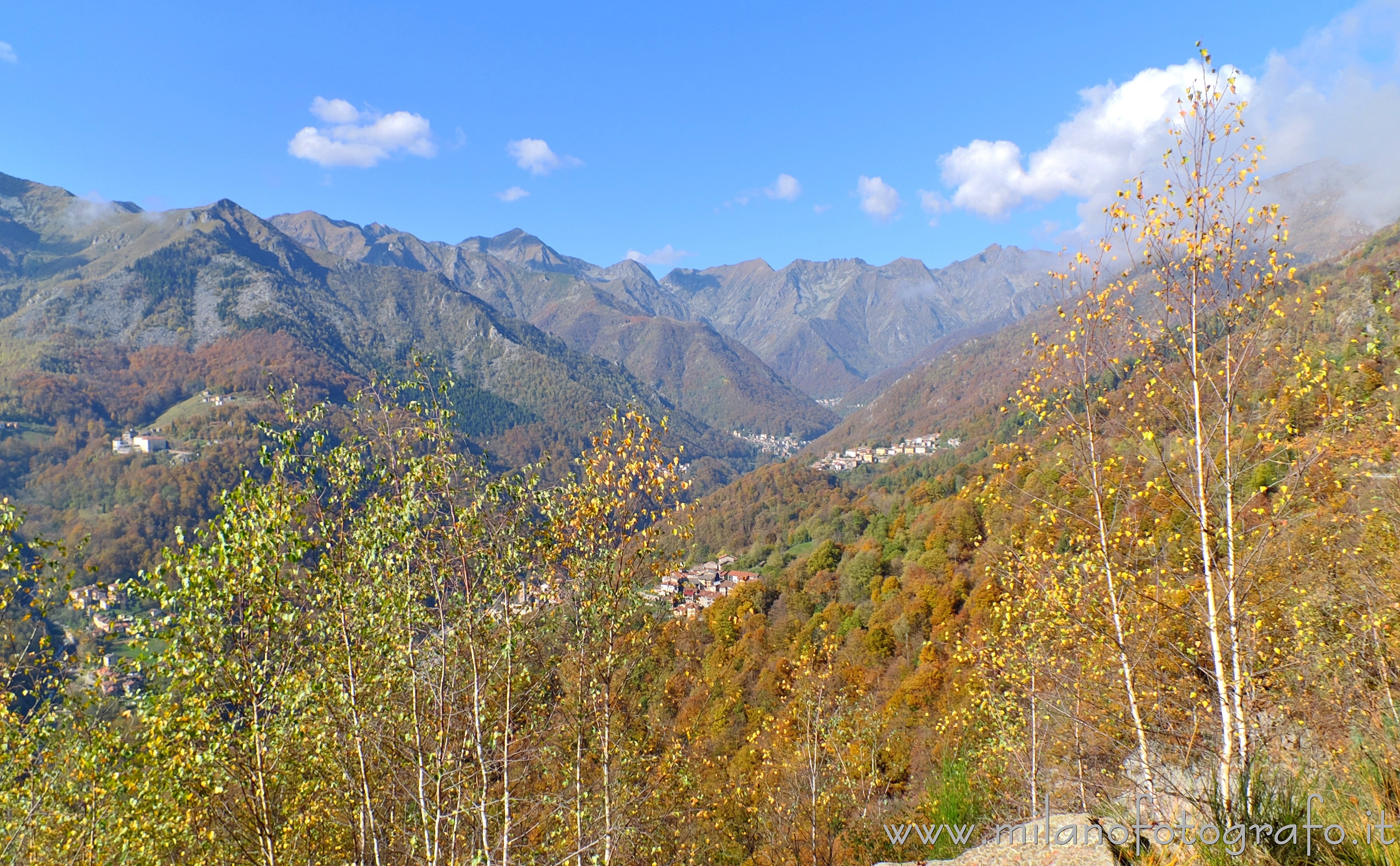 Valdilana - Campiglia Cervo (Biella) - L'Alta Valle del Cervo vista dalla Panoramica Zegna - Foto a piena risoluzione
